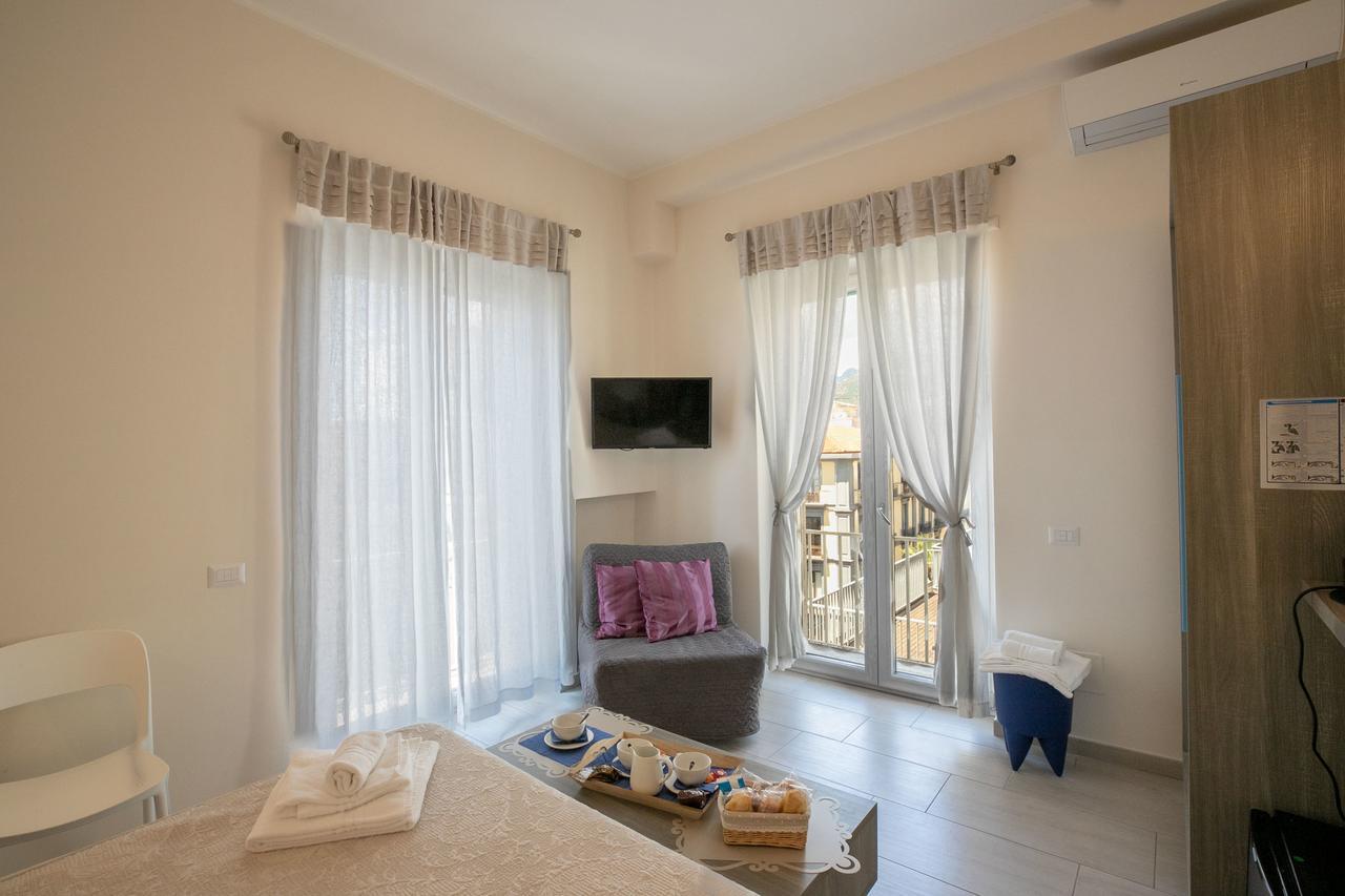 Residenza Eleonora Bed and Breakfast Salerno Exteriör bild
